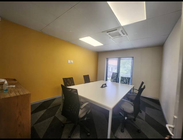 469M² OFFICE TO LET IN VORNA VALLEY